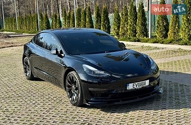 Седан Tesla Model 3 2023 в Харкові