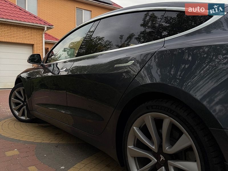 Седан Tesla Model 3 2018 в Броварах фото 2 Седан Tesla Model 3 2018 в Броварах