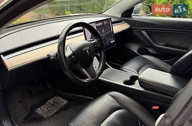 Седан Tesla Model 3 2018 в Броварах