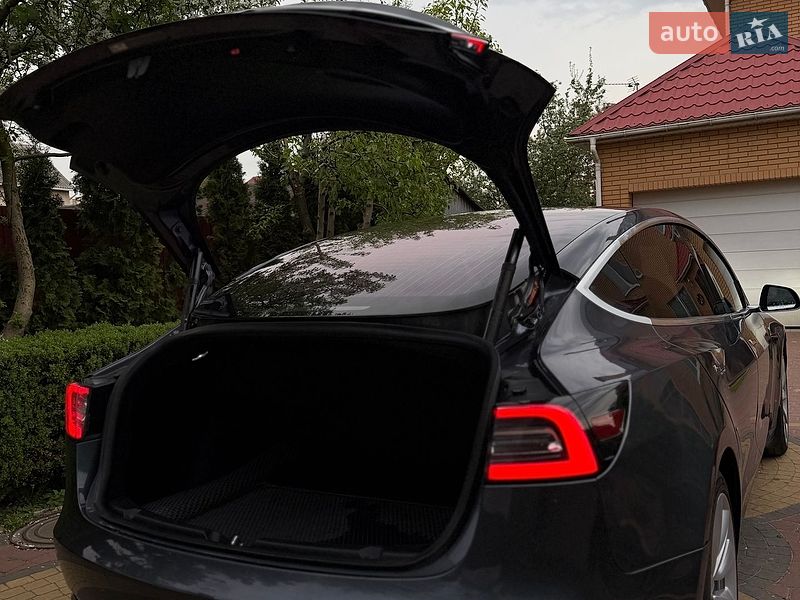 Седан Tesla Model 3 2018 в Броварах фото 21 Седан Tesla Model 3 2018 в Броварах