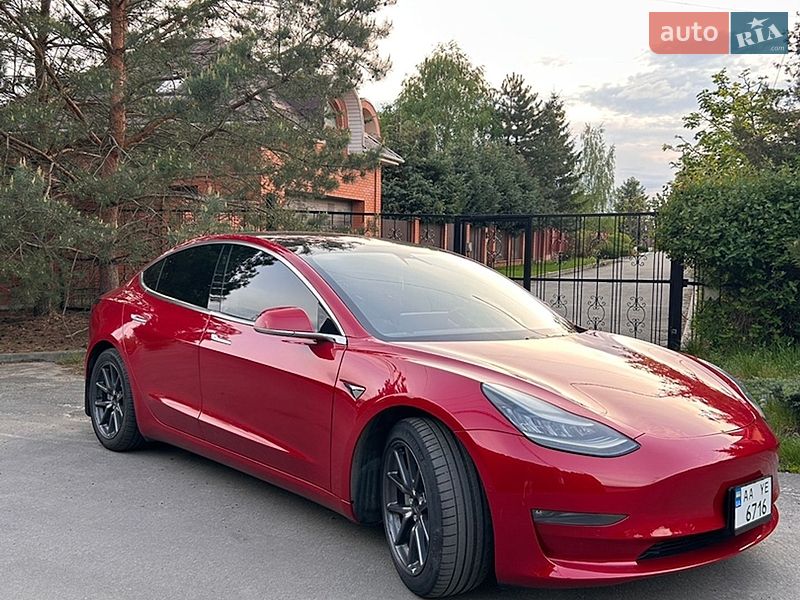 Tesla Model 3 2018