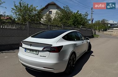 Седан Tesla Model 3 2021 в Ивано-Франковске