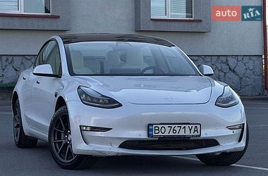 Седан Tesla Model 3 2021 в Тернополі