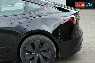 Седан Tesla Model 3 2025 в Луцьку