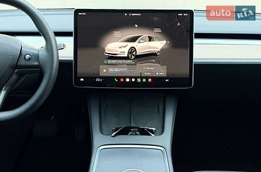 Седан Tesla Model 3 2022 в Кривому Розі