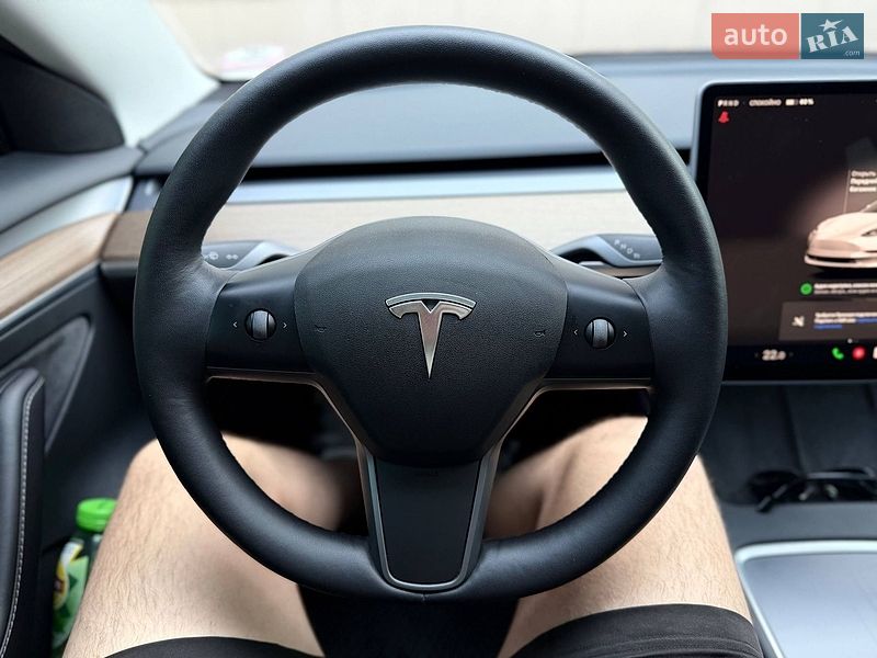 Седан Tesla Model 3 2022 в Кривому Розі
