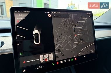 Седан Tesla Model 3 2022 в Кривому Розі