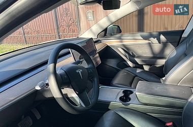 Седан Tesla Model 3 2021 в Киеве