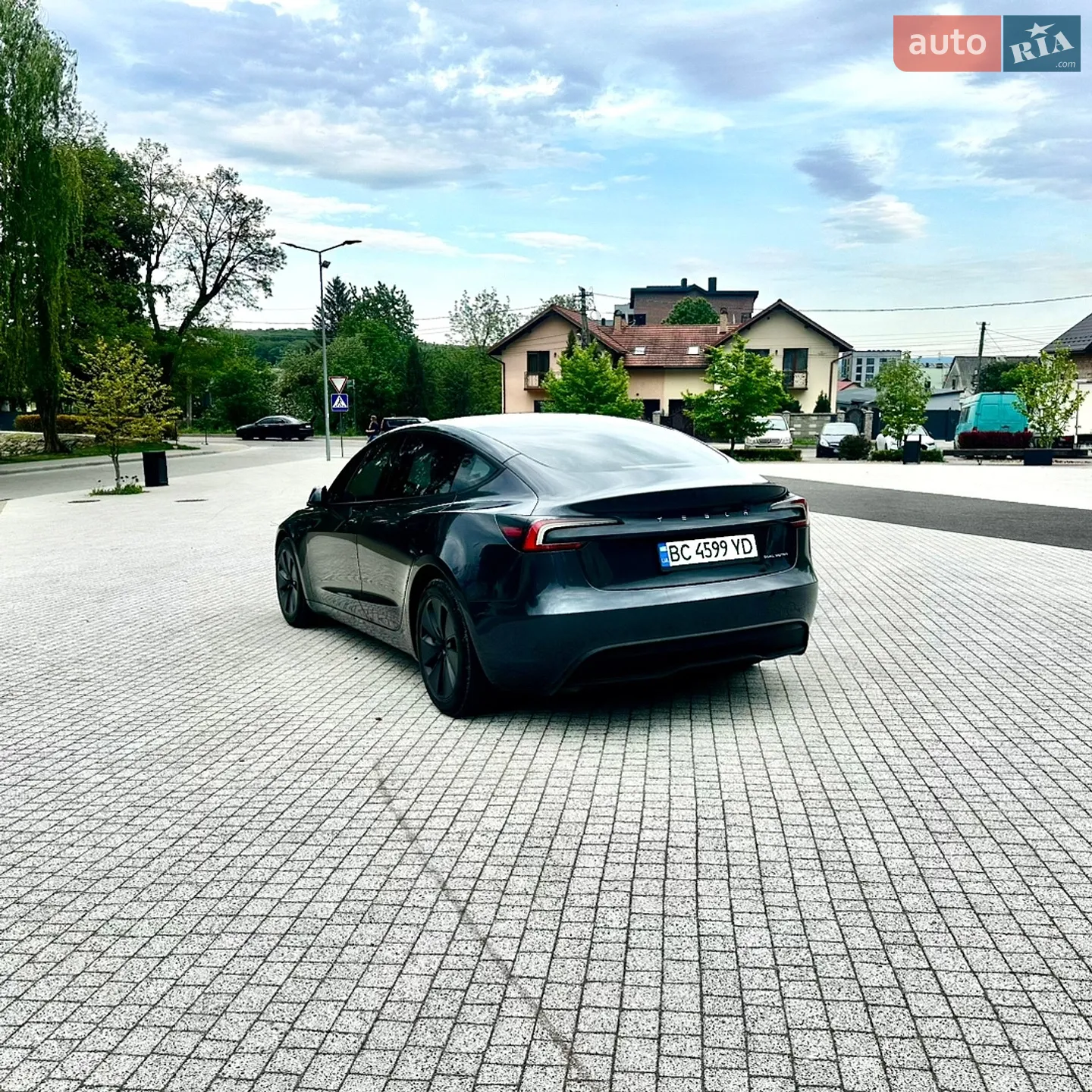 2025 Tesla Model 3 - мініатюра 7