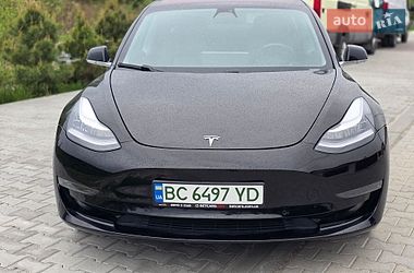 Седан Tesla Model 3 2018 в Львове