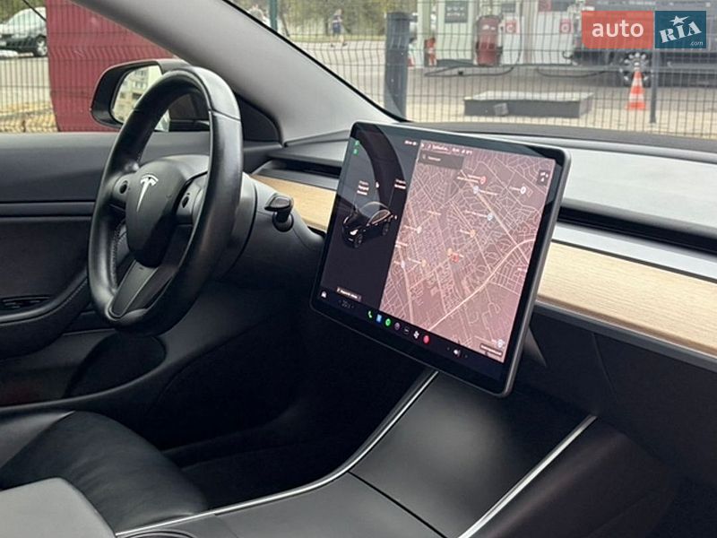 Седан Tesla Model 3 2018 в Харькове