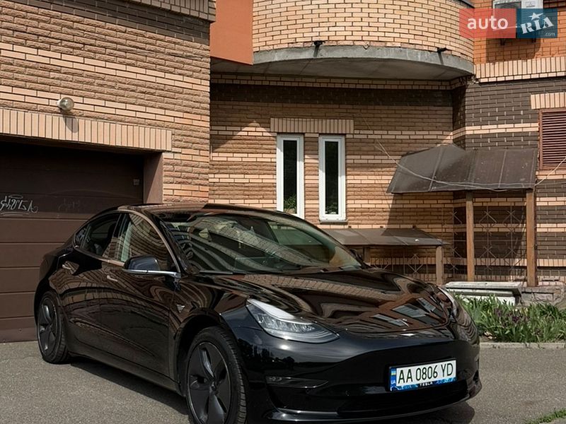 Tesla Model 3 2018