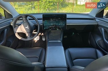 Седан Tesla Model 3 2022 в Кривом Роге