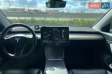 Седан Tesla Model 3 2018 в Львове