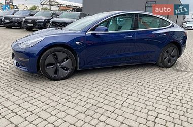Седан Tesla Model 3 2018 в Львові