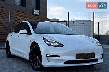 Седан Tesla Model 3 2022 в Києві