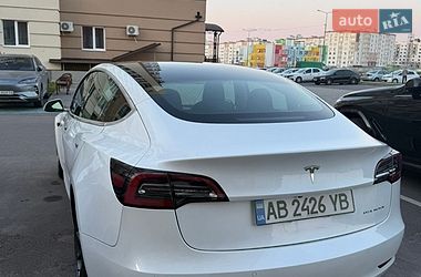 Седан Tesla Model 3 2020 в Виннице