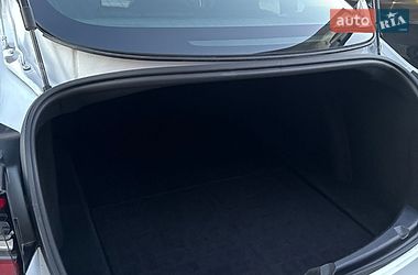 Седан Tesla Model 3 2020 в Виннице
