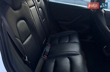Седан Tesla Model 3 2020 в Виннице