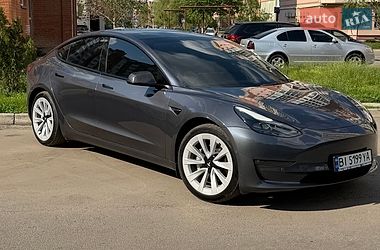 Седан Tesla Model 3 2022 в Полтаве