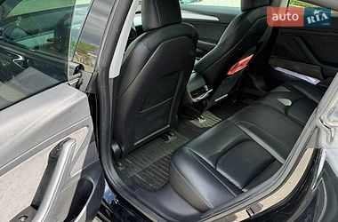 Седан Tesla Model 3 2020 в Ивано-Франковске