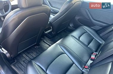 Седан Tesla Model 3 2019 в Киеве