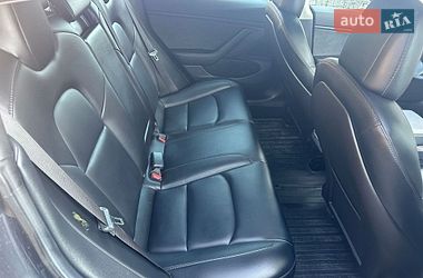 Седан Tesla Model 3 2019 в Киеве