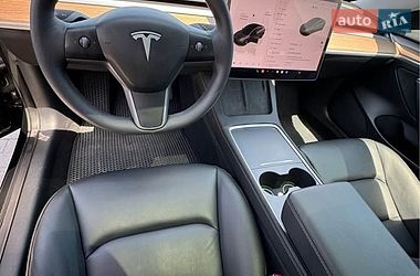 Седан Tesla Model 3 2023 в Львові