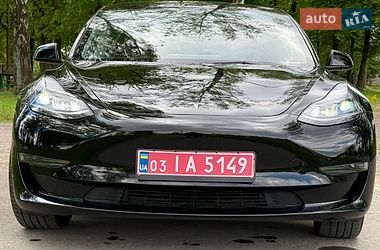 Седан Tesla Model 3 2023 в Киеве