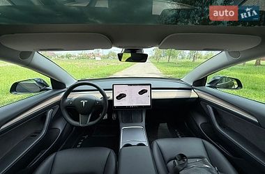 Седан Tesla Model 3 2023 в Киеве