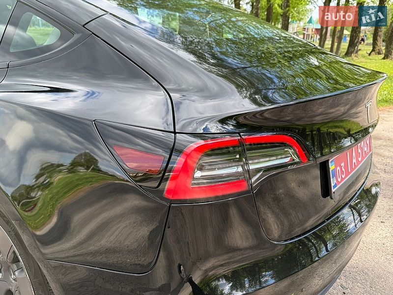 Седан Tesla Model 3 2023 в Киеве