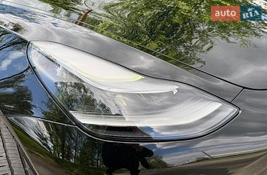 Седан Tesla Model 3 2023 в Киеве