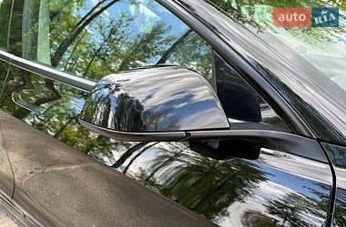 Седан Tesla Model 3 2023 в Киеве