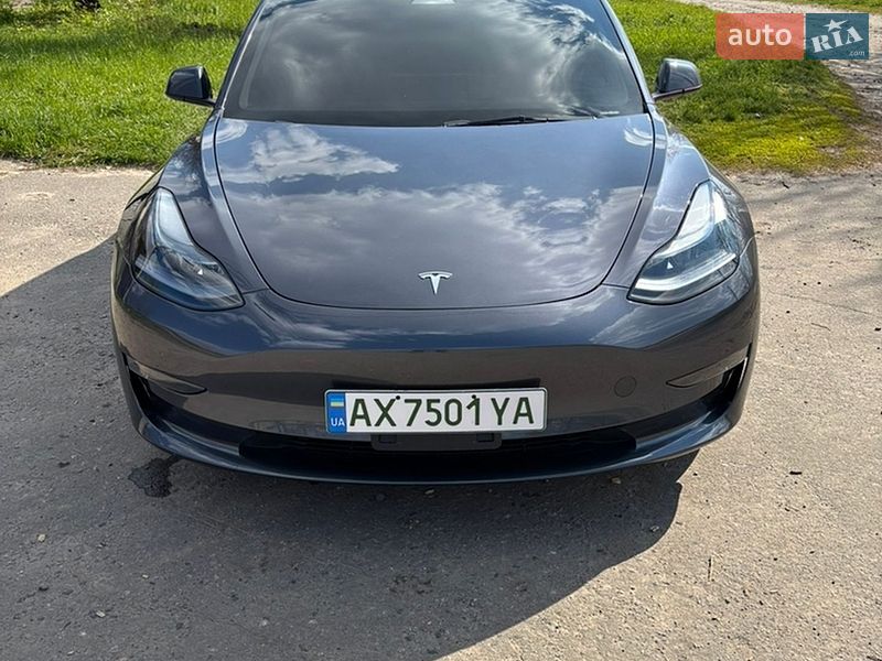 Tesla Model 3 2023