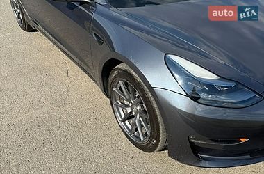 Седан Tesla Model 3 2023 в Харкові