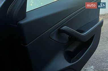 Седан Tesla Model 3 2019 в Одесі