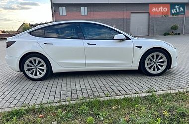 Седан Tesla Model 3 2022 в Костополе