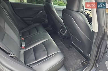Седан Tesla Model 3 2023 в Львові