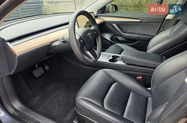 Седан Tesla Model 3 2023 в Львові