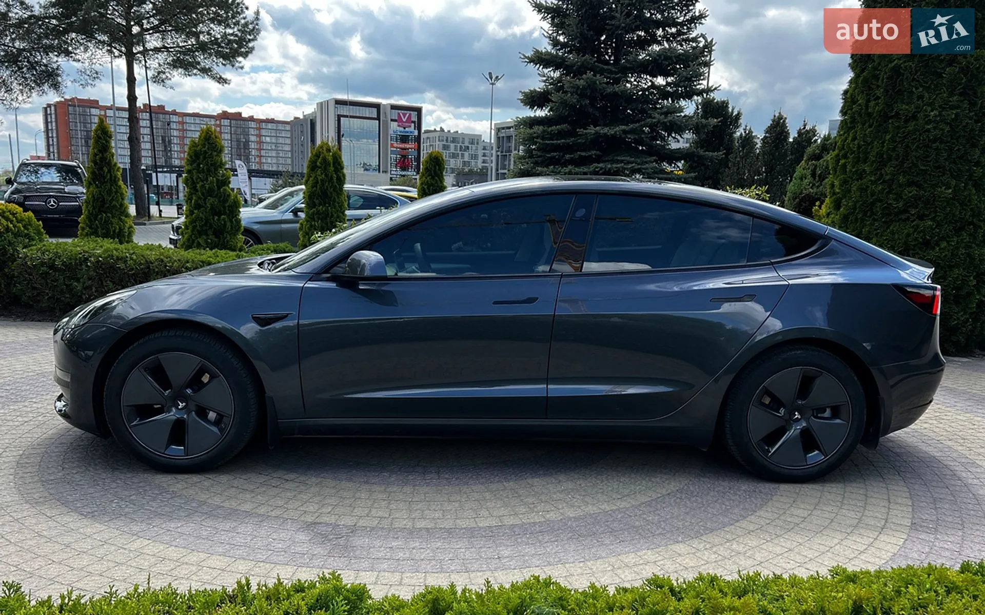 2022 Tesla Model 3 - мініатюра 4