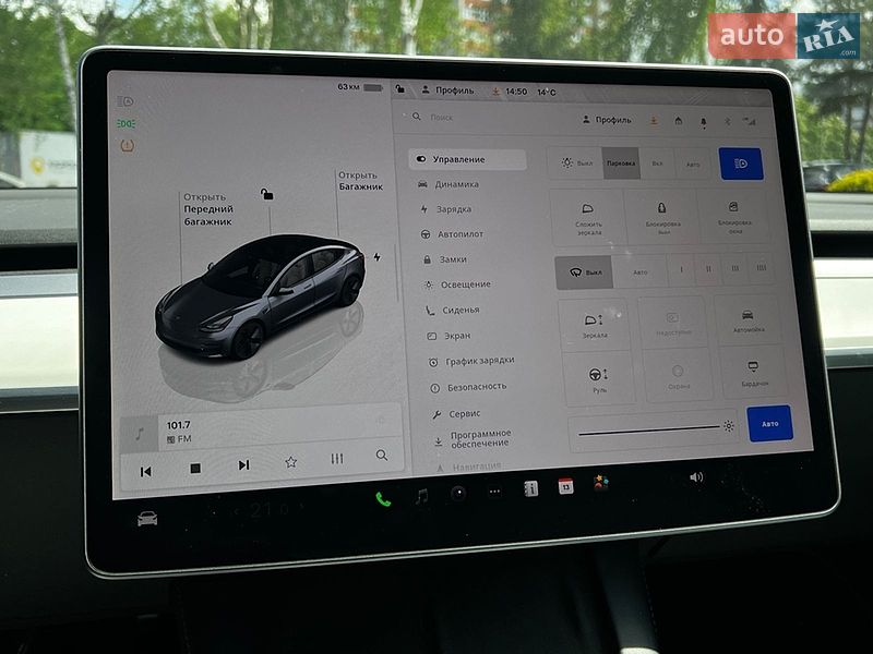 Седан Tesla Model 3 2022 в Львове