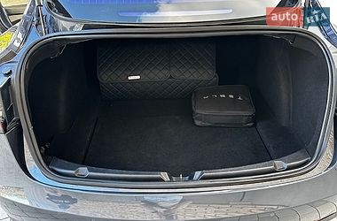 Седан Tesla Model 3 2018 в Луцке