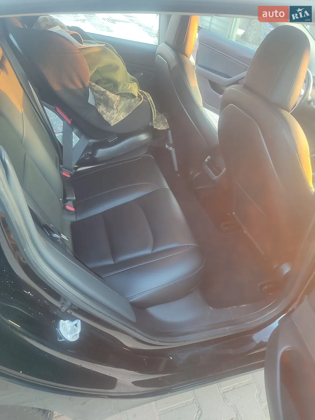 2018 Tesla Model 3 - мініатюра 11