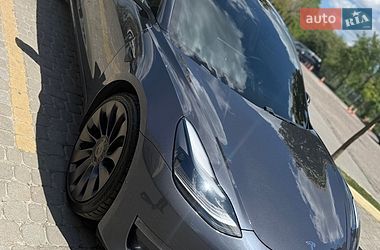 Седан Tesla Model 3 2021 в Львове