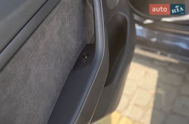 Седан Tesla Model 3 2021 в Львові