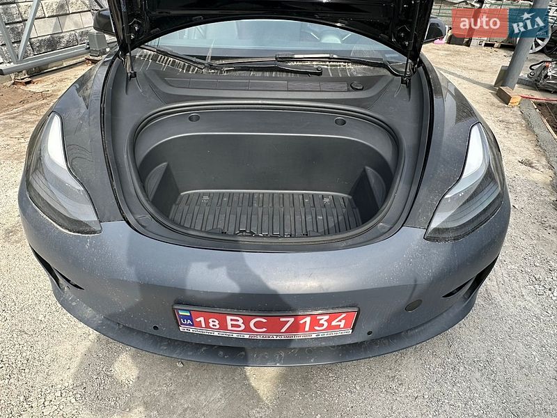 Седан Tesla Model 3 2022 в Києві