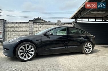 Седан Tesla Model 3 2022 в Києві