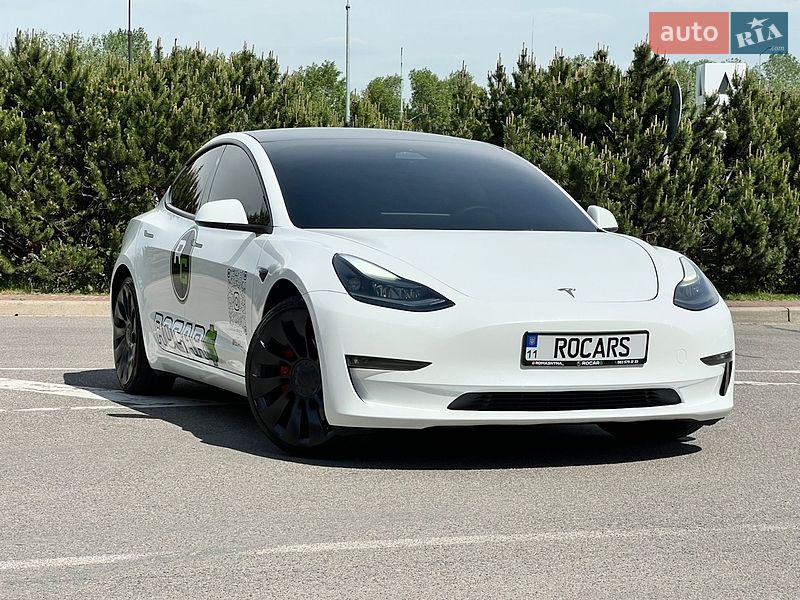 Tesla Model 3 2022