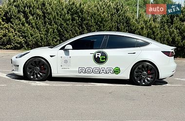 Седан Tesla Model 3 2022 в Киеве