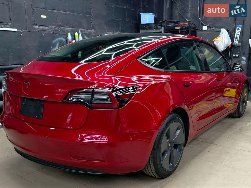 Седан Tesla Model 3 2022 в Вишгороді